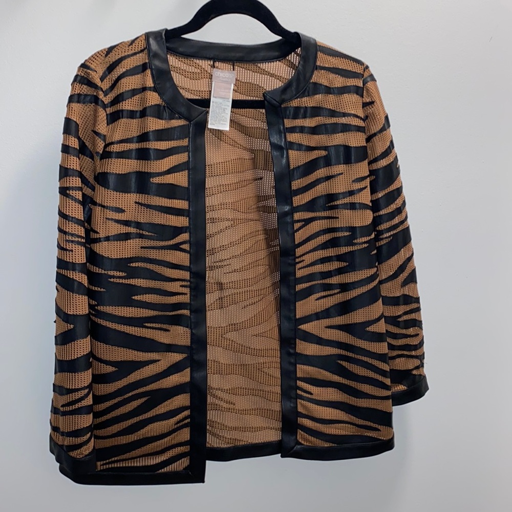 CHICO’S FAUX LEATHER AND MESH ZEBRA PRINT CROP JACKET/BLAZER SIZE 0